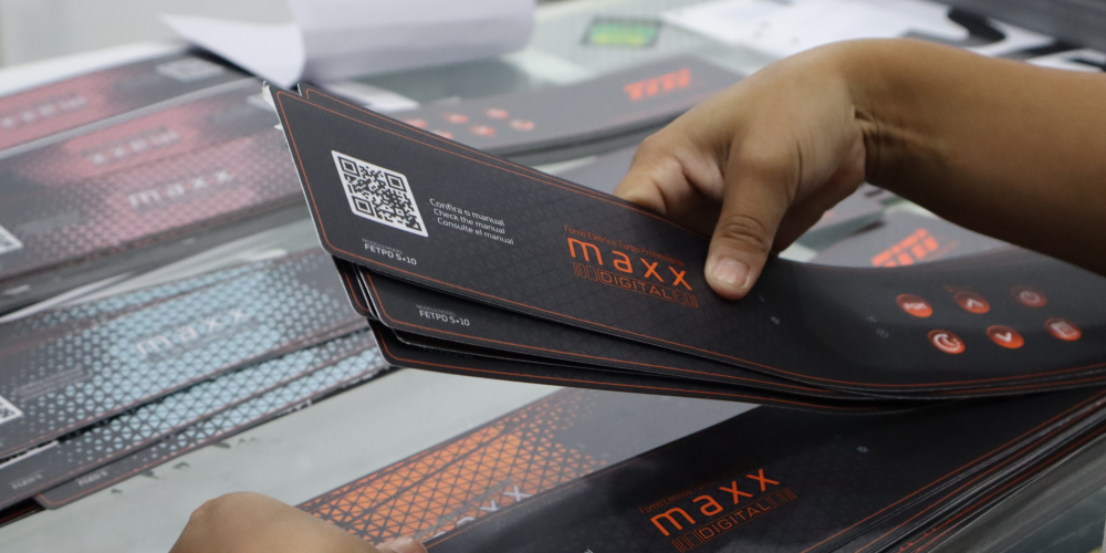 Adesivo Etiqueta em Policarbonato